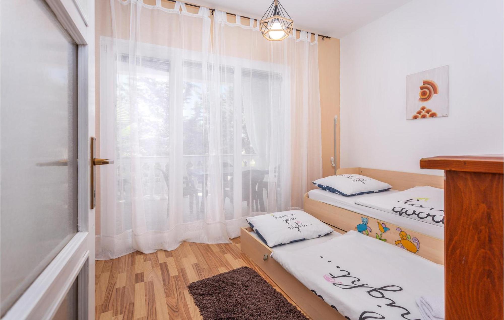 Stunning Apartment In Malinska With Kitchen Exterior photo